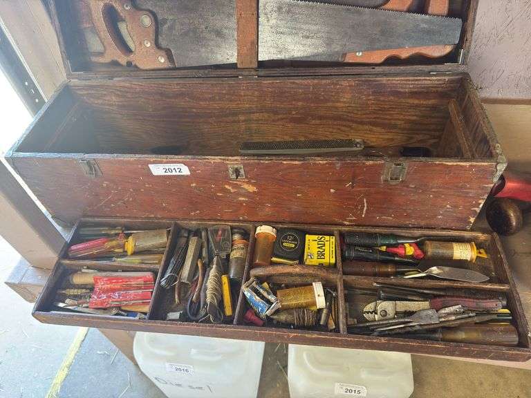 Vintage Carpenters Tool Box w/ Tools
