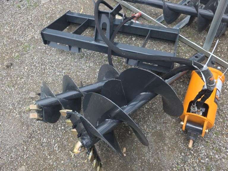 Wolverine Skid Loader Auger w/ 12" & 18" Bits