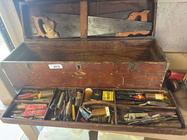 Vintage Carpenters Tool Box w/ Tools