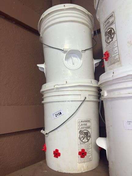 Chicken Waterer & Feeder Bucket