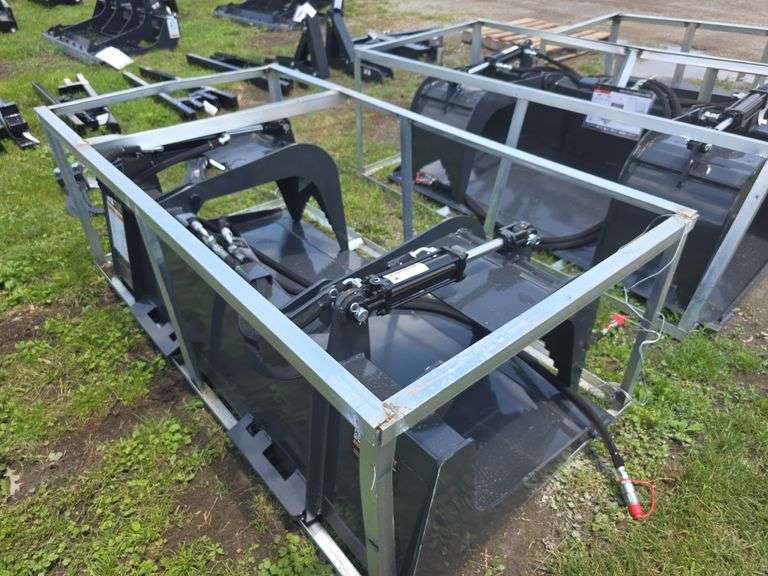 Wolverine Skid Loader 72" Grapple Bucket