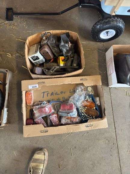 Farm Trailer Lights & Bolts