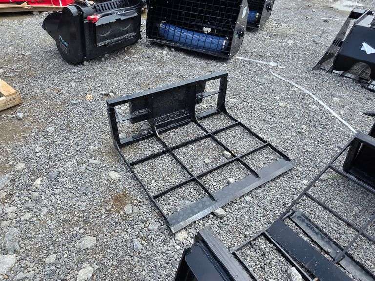 Future Mini Skid Loader Land Leveler