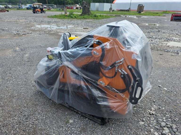 Landhonor LDH-T460 Mini Skid Loader