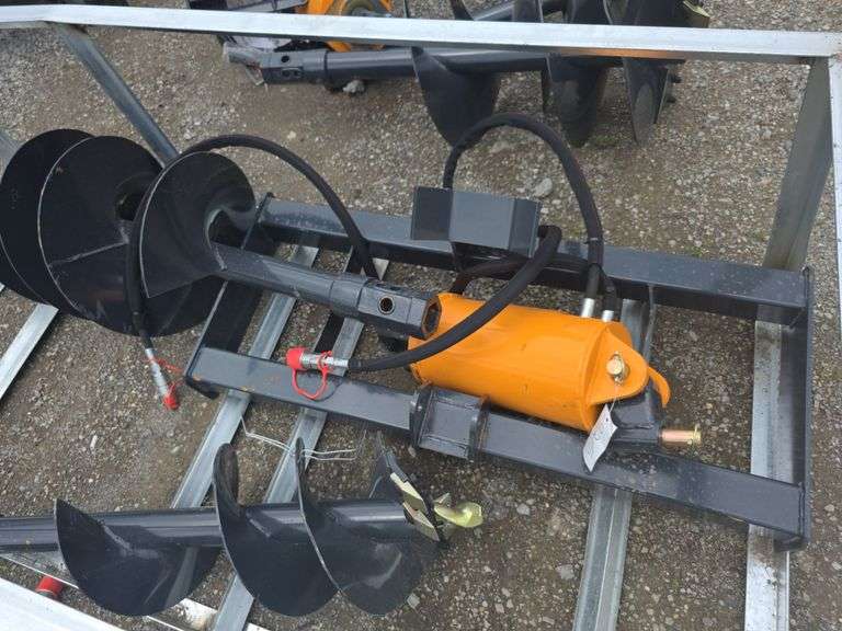 Wolverine Skid Loader Auger w/ 12" & 18" Bits