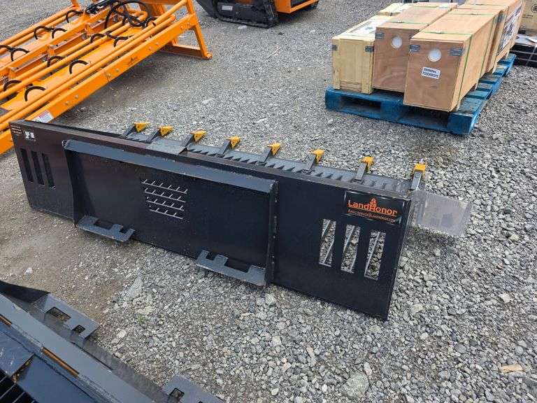 Landhonor 84" Rock Bucket