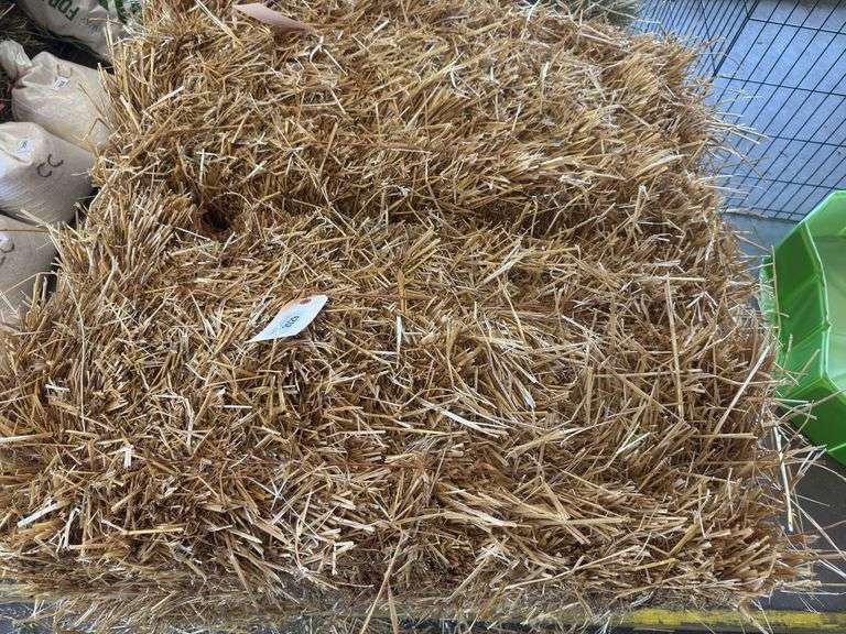 2 Bales Straw