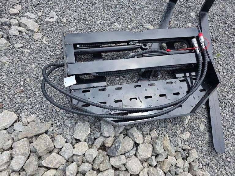 Future Skid Loader Hyd Adjustable Forks