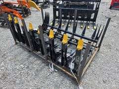 Future Skid Loader 72" Grapple