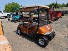 EZ Go Electric Golf Cart  2011 w/charger 48V (2023 Batteries )