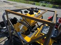 Infront YF480 Mini Skid Loader w/ 4 in 1 Bucket