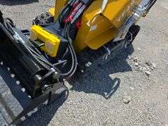 Infront YF480 Mini Skid Loader w/ 4 in 1 Bucket
