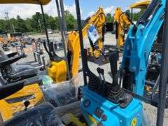 Infront YFE15 Mini Excavator w/ Thumb & Canopy