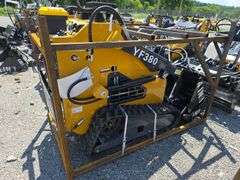 Infront YF380 Mini Skid Loader w/ 4 in 1 Bucket