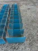10 Hole Animal Cage
