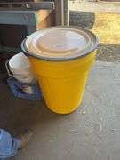 30 Gal Storage Bin Container w/ Locking Lid
