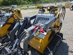 Infront YF380 Mini Skid Loader w/ 4 in 1 Bucket