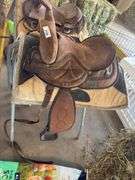 Saddle w/ Rack & Blankets