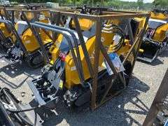 Infront YF480 Mini Skid Loader w/ 4 in 1 Bucket