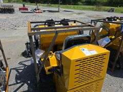 Infront YF480 Mini Skid Loader w/ 4 in 1 Bucket