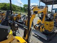 Infront YFE18 Mini Excavator w/ Thumb & Canopy