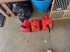 3 Gas Cans