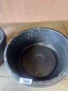 2 Feed Tubs