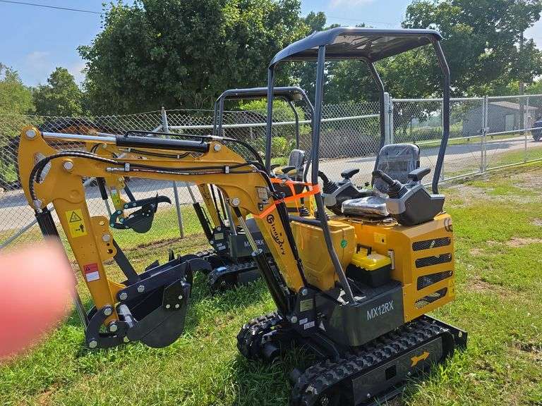 CFG MX12RX Mini Excavator w/ Thumb, Pilot Controls & Blade