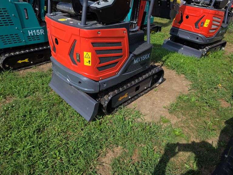 CFG H15R Mini Excavator w/ Thumb, Pilot Controls & Blade