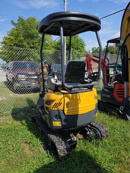 CFG QK18Y-C Mini Excavator w/ Thumb, Pilot Controls & Blade
