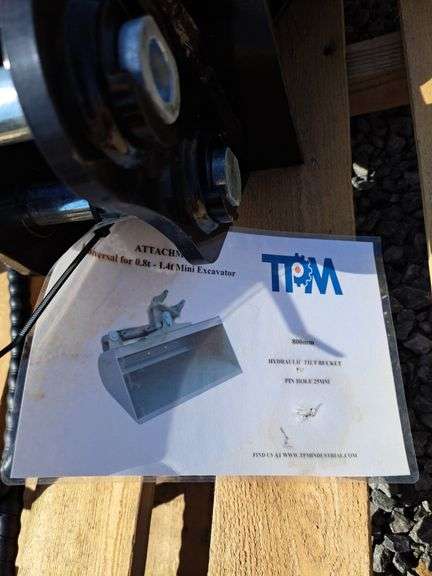 TPM 32" Excavator Tilting Bucket