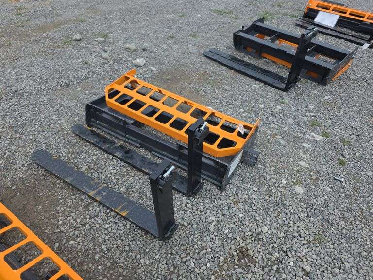Landhonor Skid Loader Pallet Forks