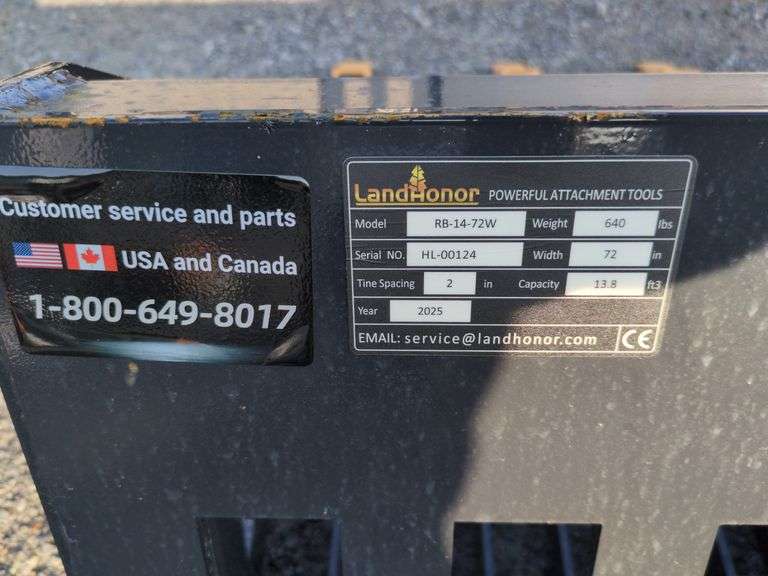 Landhonor 72" Rock Bucket