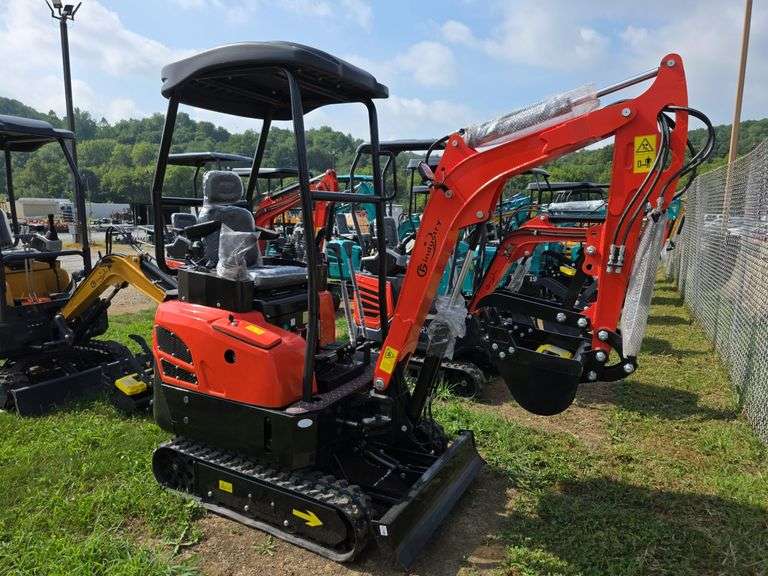 CFG NT18K Mini Diesel Excavator w/ Hyd. Thumb, Blade & Pilot Conrols