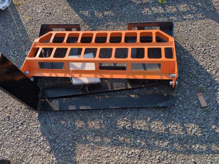 Landhonor Pallet Forks - 4,000lb
