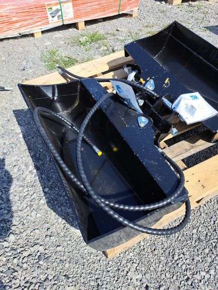 TPM 32" Excavator Tilting Bucket