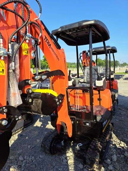 TPM 16 Mini Excavator w/ Pilot Controls, Hyd. Thumb & Blade