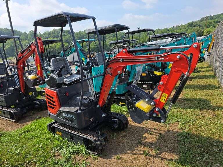 CFG MX15RX Mini Excavator w/ Thumb, Pilot Controls & Blade