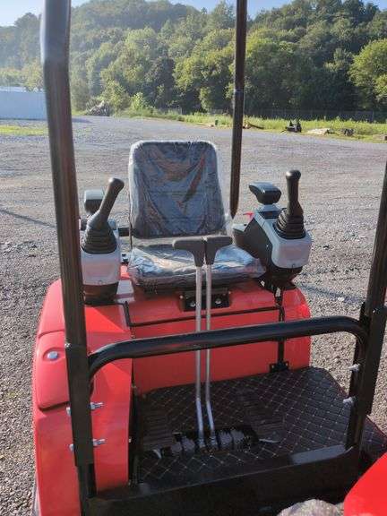 TPM 16 Mini Excavator w/ Pilot Controls, Hyd. Thumb & Blade