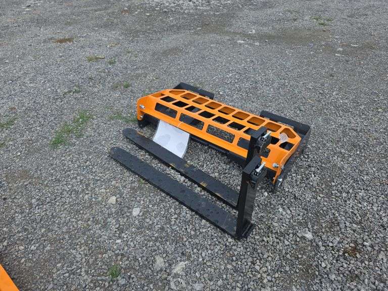Landhonor Skid Loader Pallet Forks
