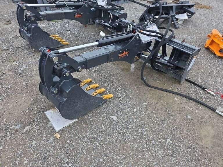 Landhonor Big Arm Ski Loader Backhoe