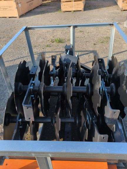 Landhonor Skid Loader 82" Disc