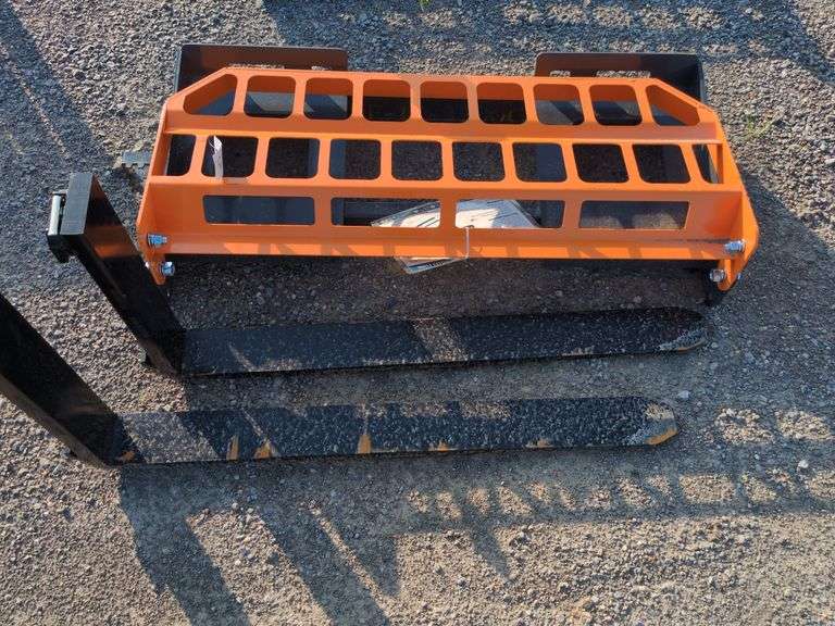 Landhonor Pallet Forks - 4,000lb