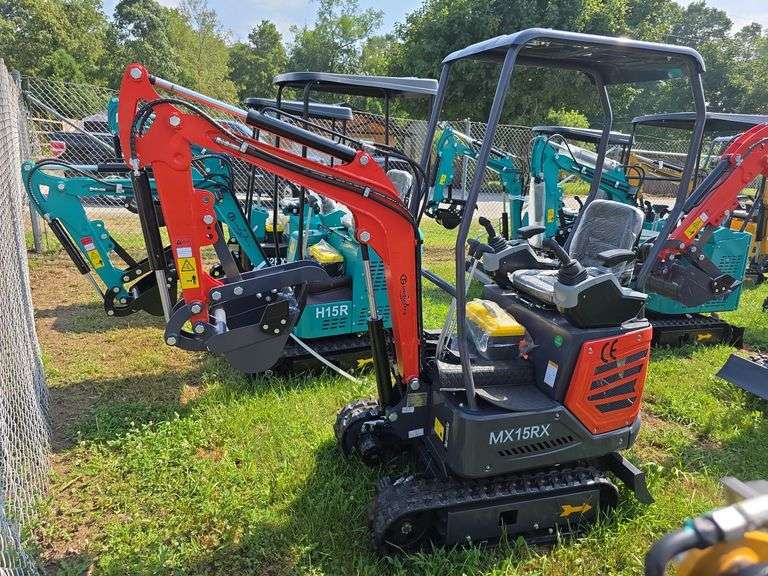 CFG MX15RX Mini Excavator w/ Thumb, Pilot Controls & Blade