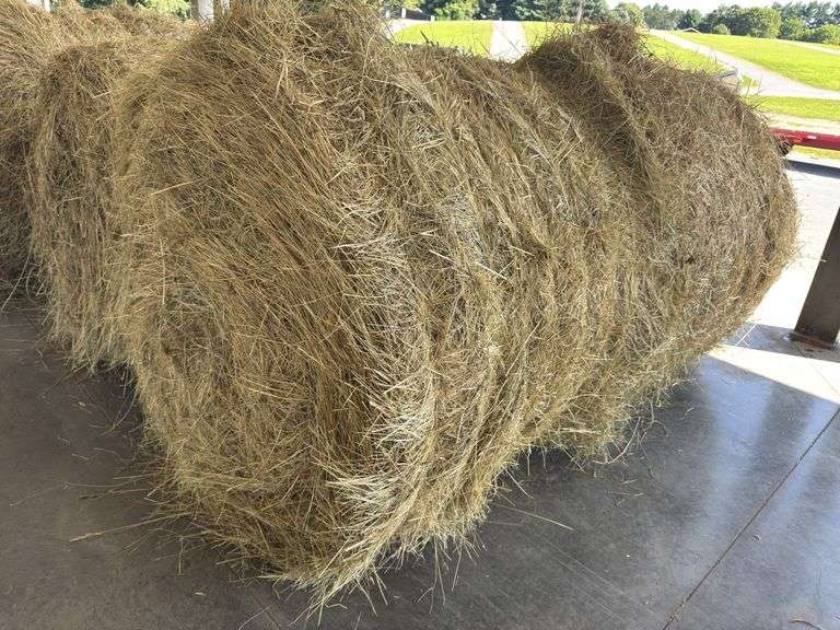 2 Round Bales 1st Mix (4x4) Stored Inside (2025)