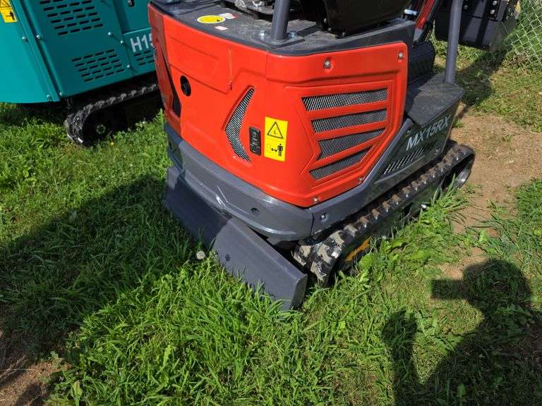 CFG MX15RX Mini Excavator w/ Thumb, Pilot Controls & Blade
