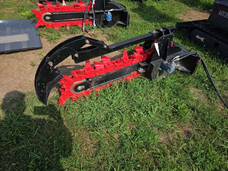 Mini Skidloader Trencher