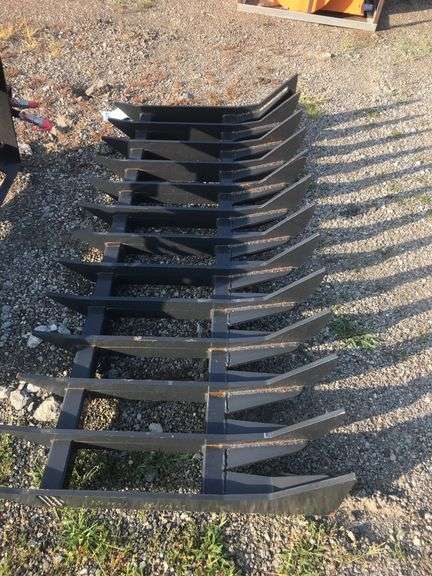 Landhonor 72" Root Rake