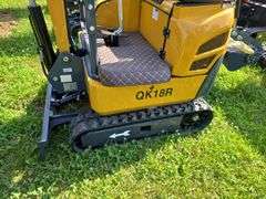 CFG QK18R Mini Excavator w/ Thumb, Pilot Controls & Blade