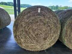 2 Round Bales 1st Alfalfa Timothy (4x5)